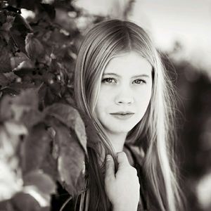 Meet your Posher, Eva